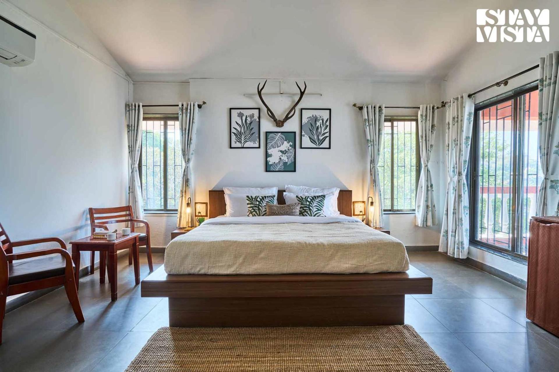 Stayvista At Cliffhanger Solitude With Balcony, Lawn โกลฮาปูร์ ภายนอก รูปภาพ