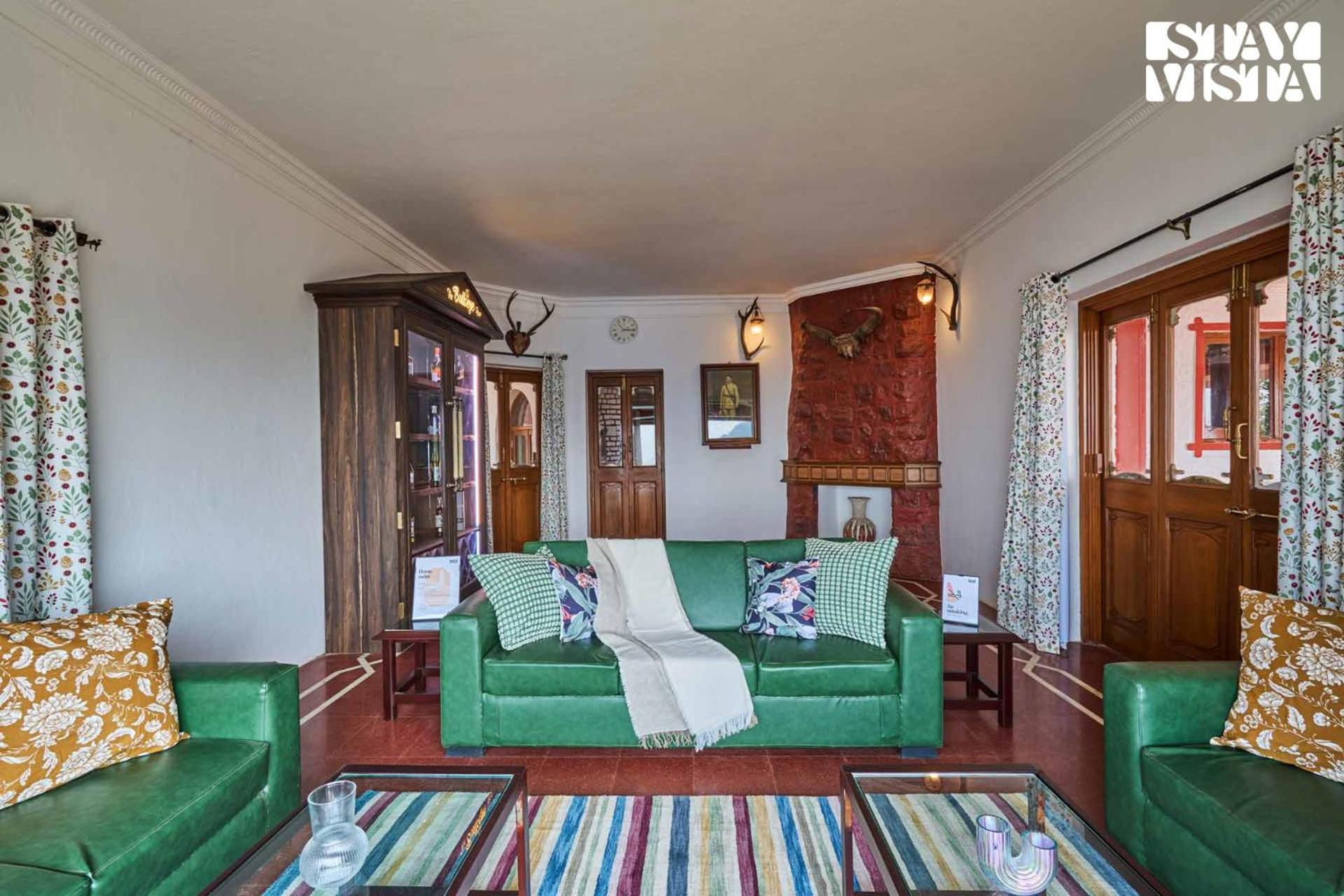 Stayvista At Cliffhanger Solitude With Balcony, Lawn โกลฮาปูร์ ภายนอก รูปภาพ